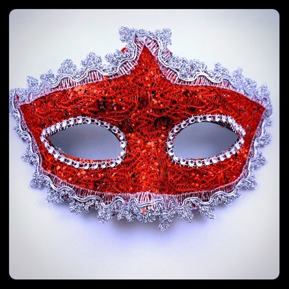 RED MARDI GRAS MASK NWT - Picture 1 of 4